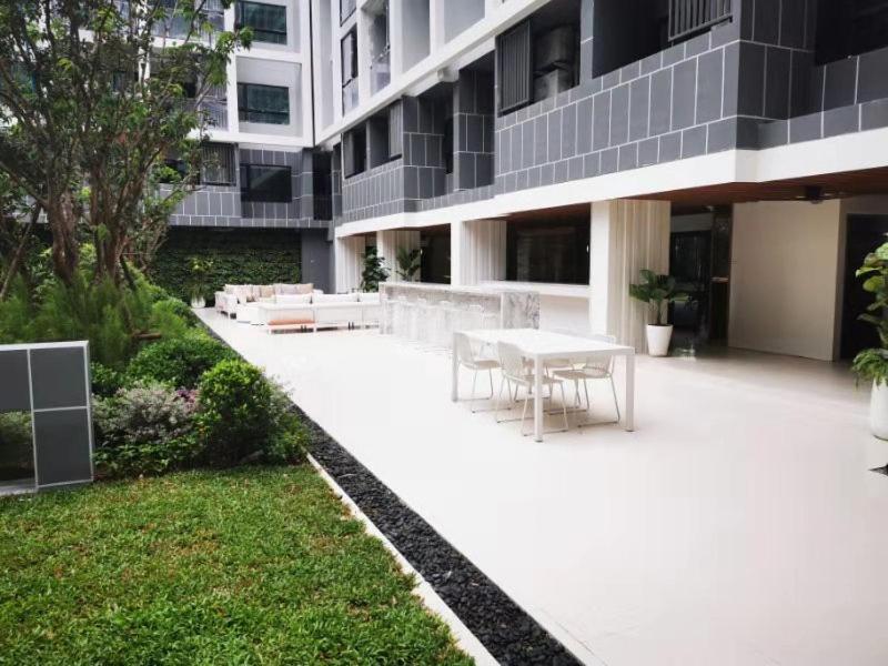 D2 Residences Huahin 华欣市中心近海滩近商场酒店式公寓可加床有连通房型 מראה חיצוני תמונה